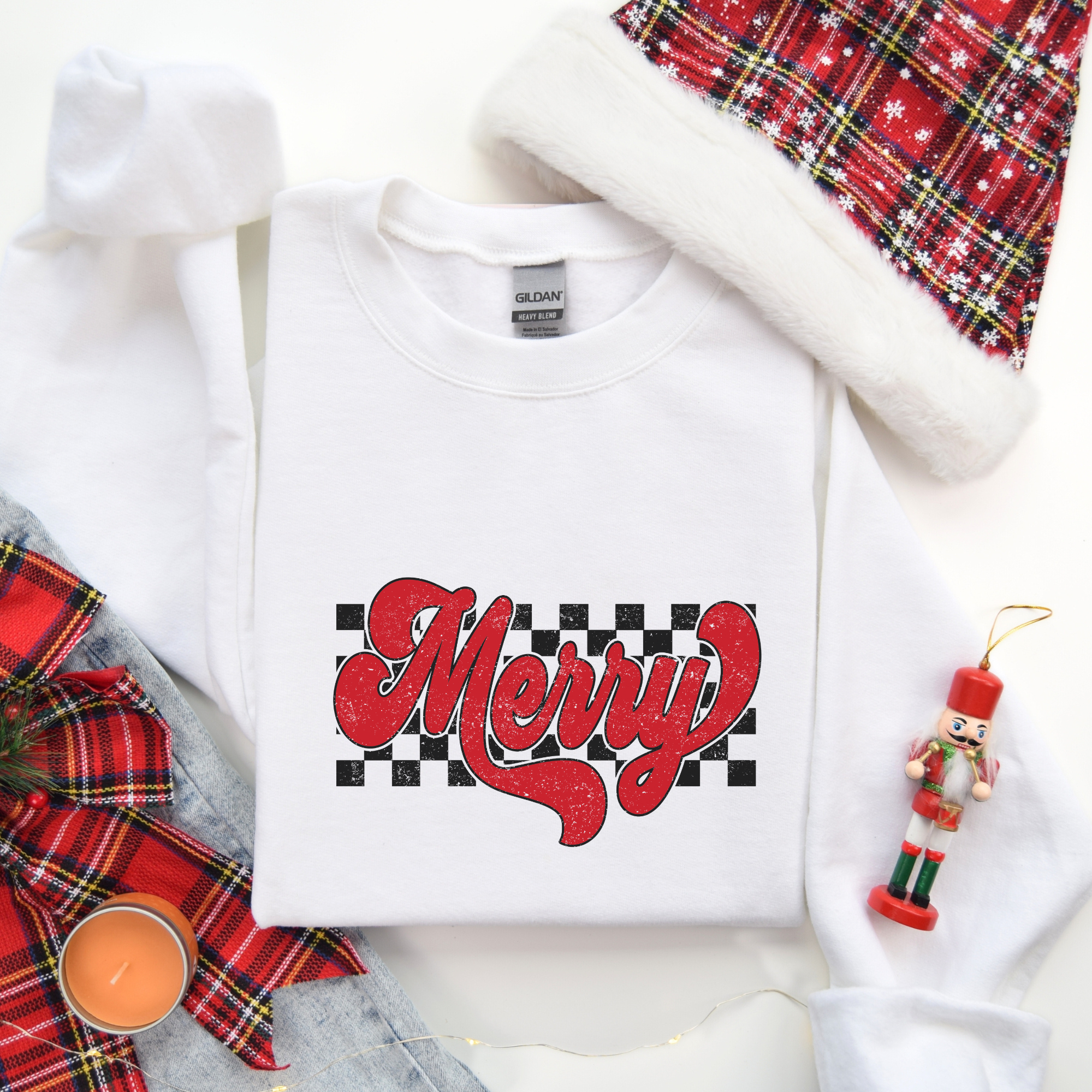 Retro Checkered Merry Christmas Women's Graphic Sweatshirt