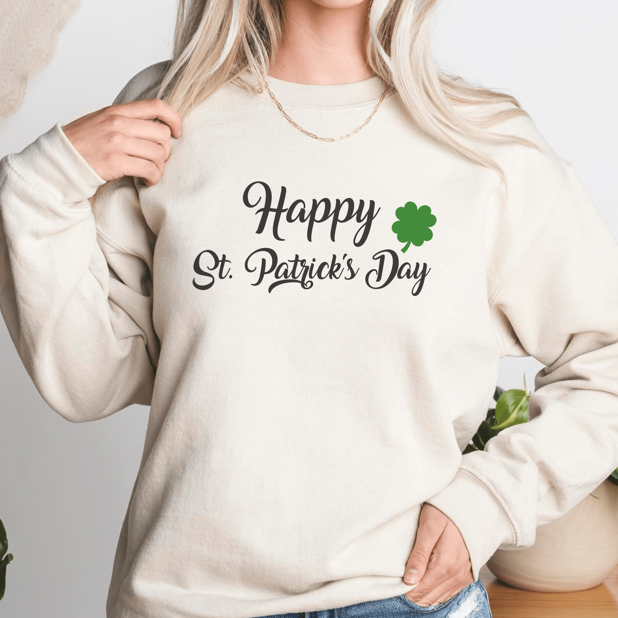 Happy St. Patrick's Day Crewneck Sweatshirt - Trendznmore