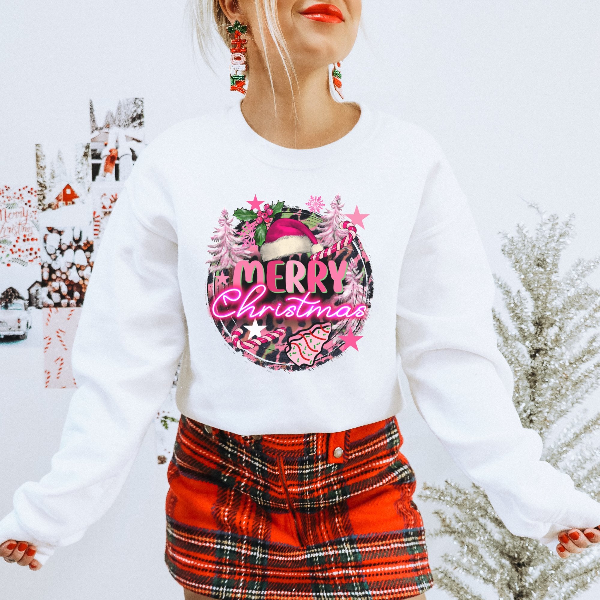 Pink Merry Christmas Women's Sweatshirt - Trendznmore