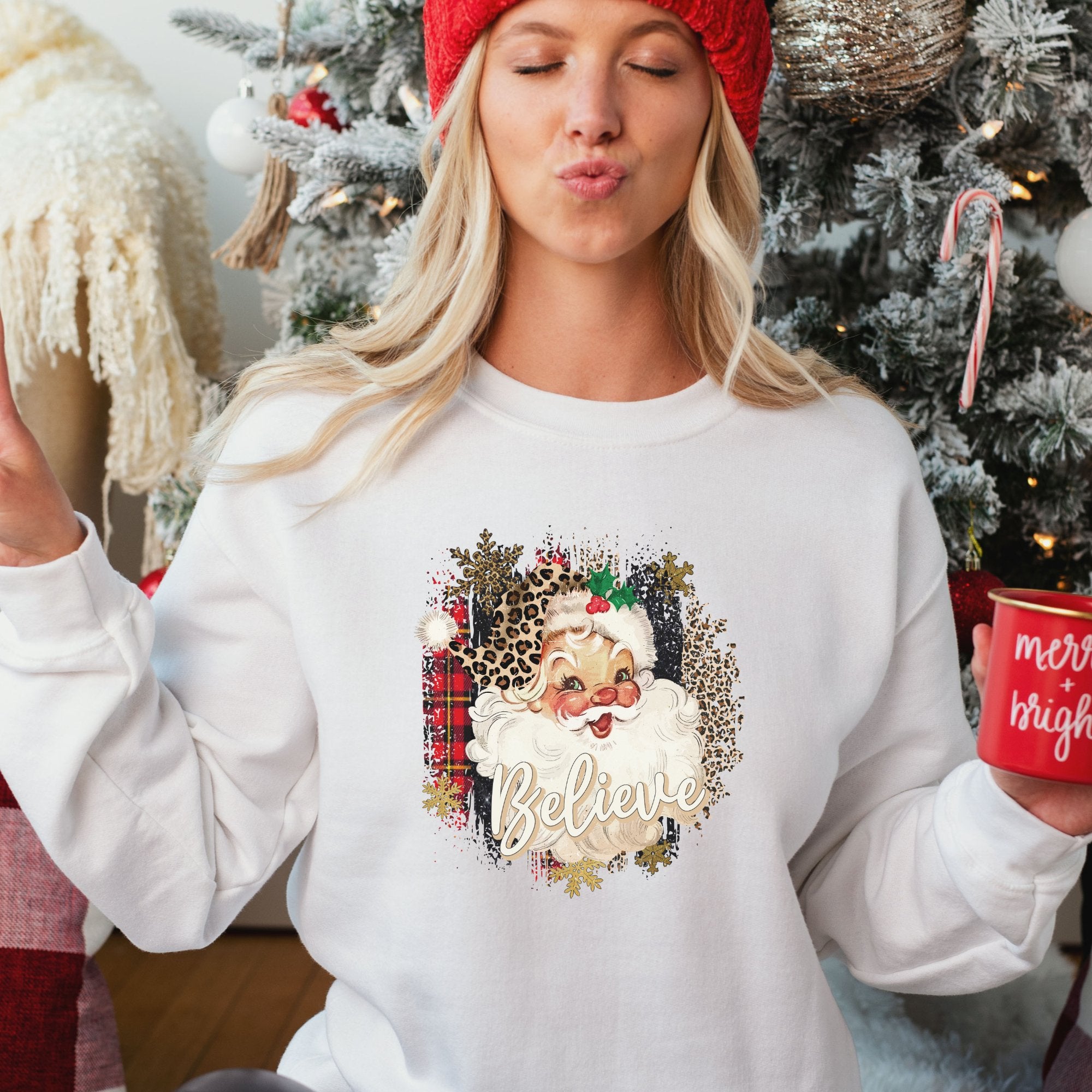 Retro Vintage Leopard Santa Christmas Sweatshirt - Trendznmore