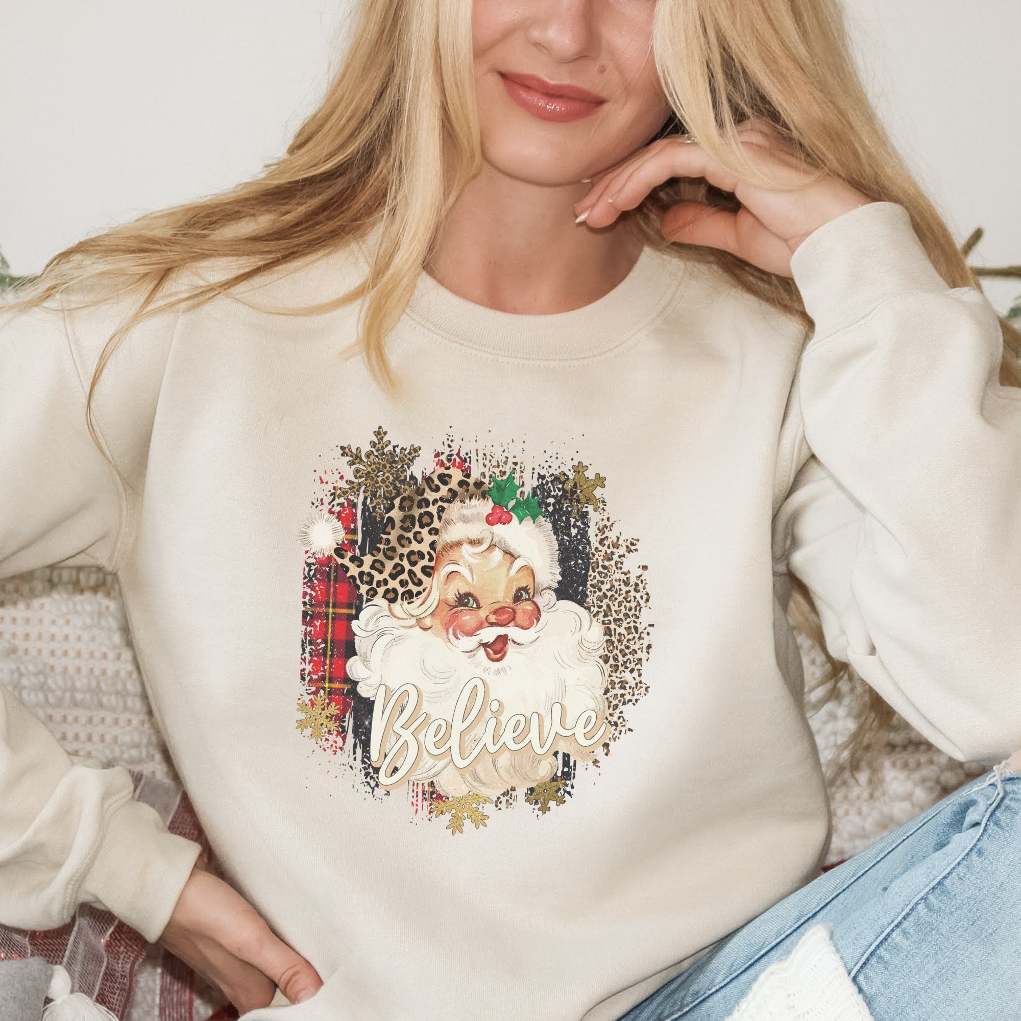 Retro Vintage Leopard Santa Christmas Sweatshirt - Trendznmore