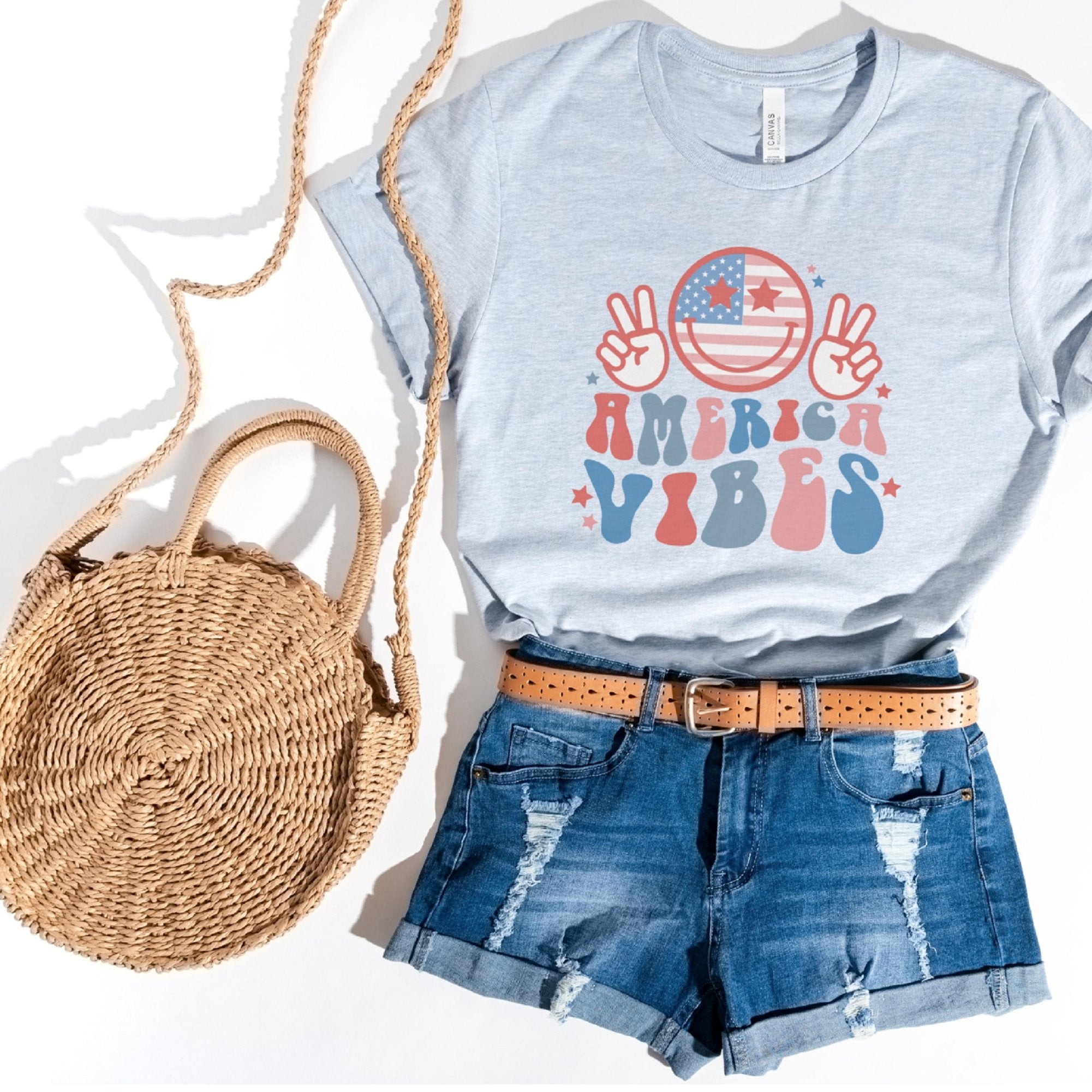 America Vibes Smiley T-Shirt - Trendznmore