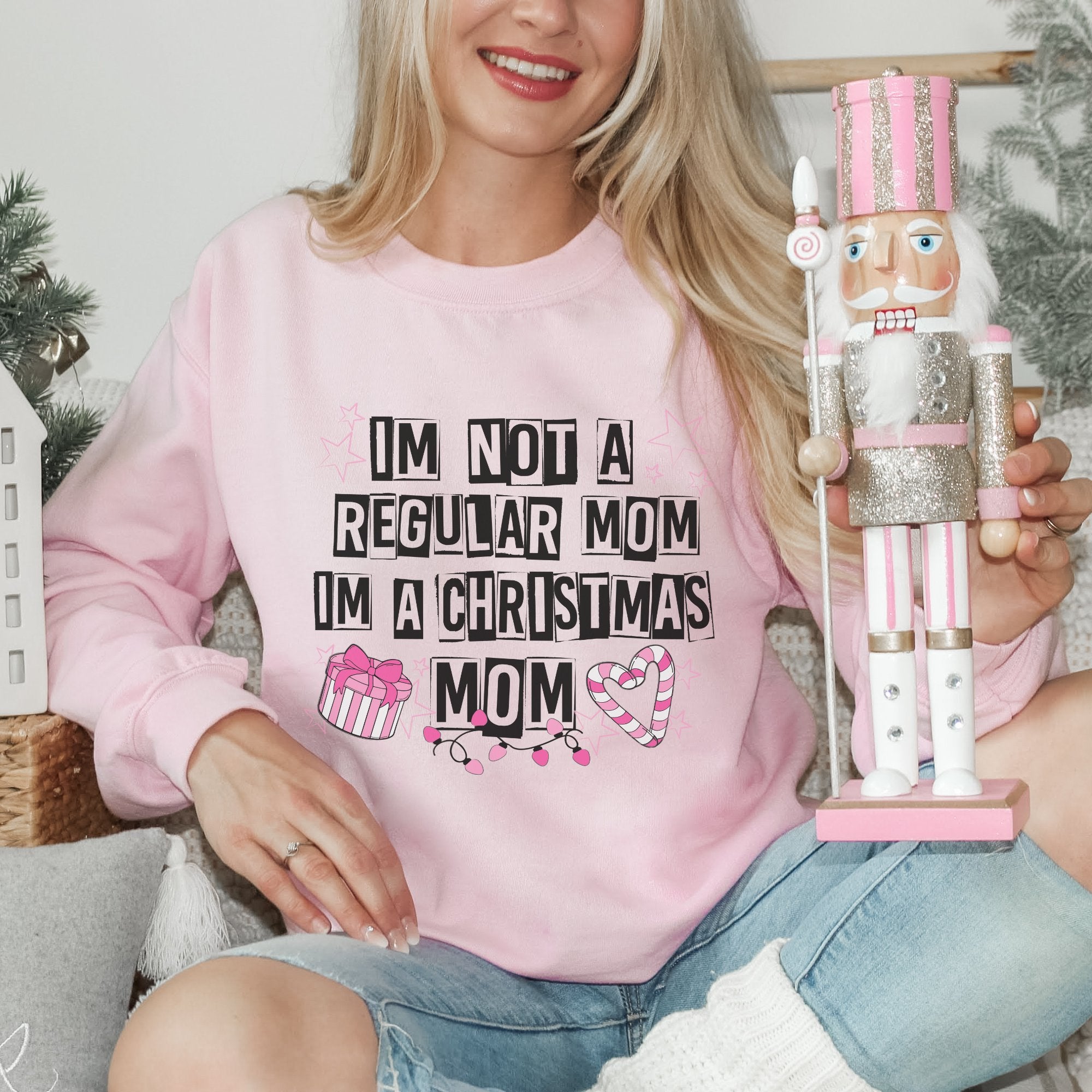 Christmas Mom Sweatshirt - Trendznmore