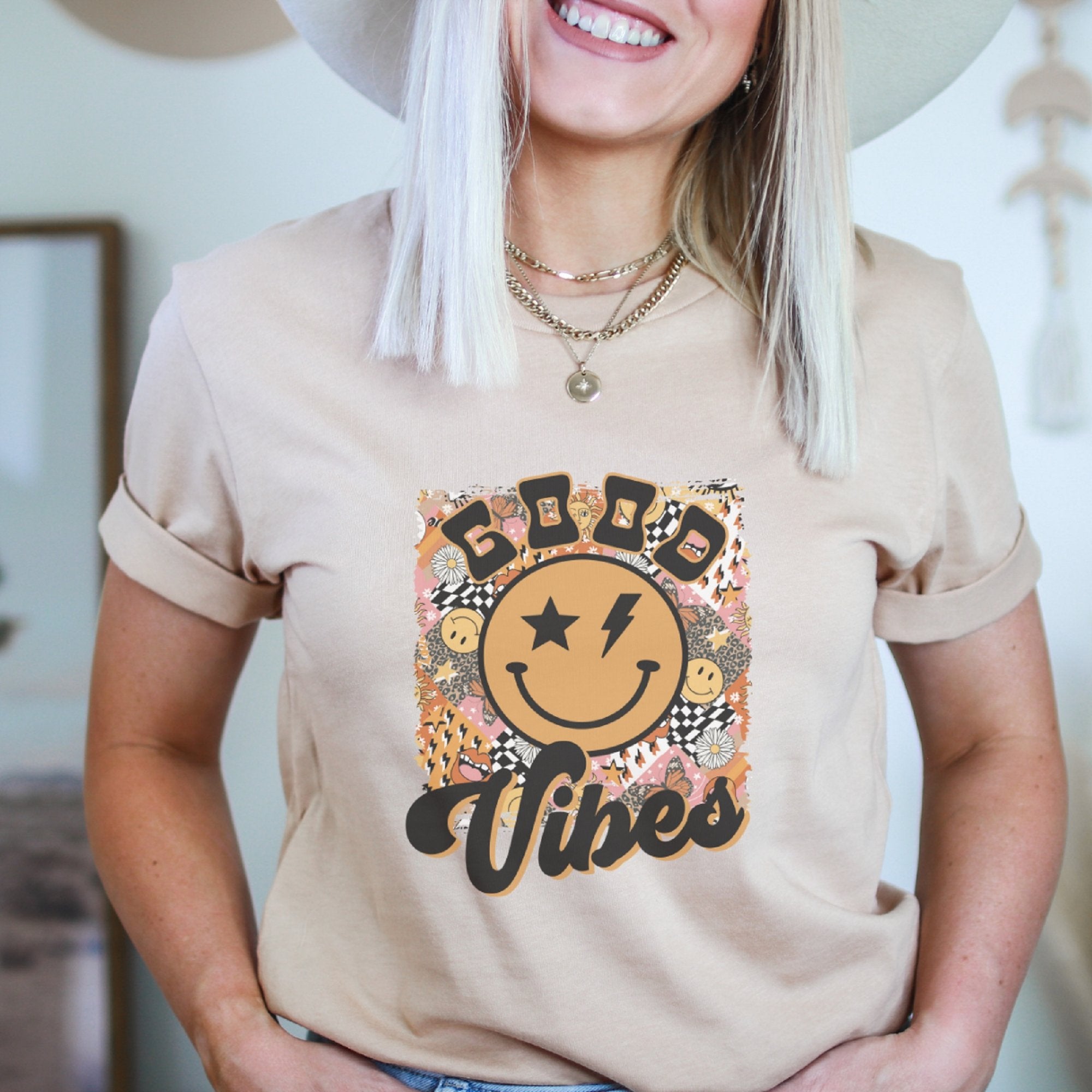 Good Vibes Smiley T-Shirt - Trendznmore
