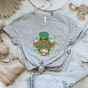 Highland Cow Leprechaun St. Patrick's Day T-Shirt (S-2XL) - Trendznmore