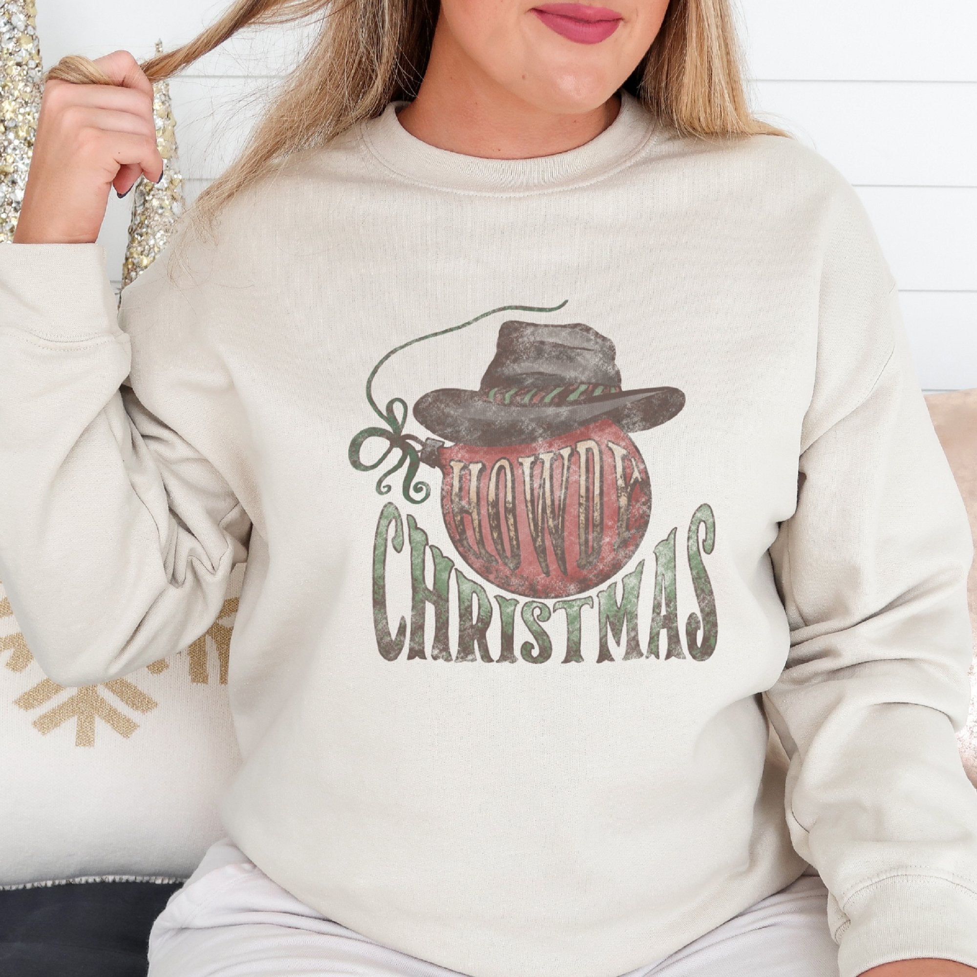 Howdy Christmas Western Grunge Sweatshirt - Trendznmore