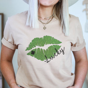 Lucky Lips St. Patrick's Day T-Shirt - Trendznmore