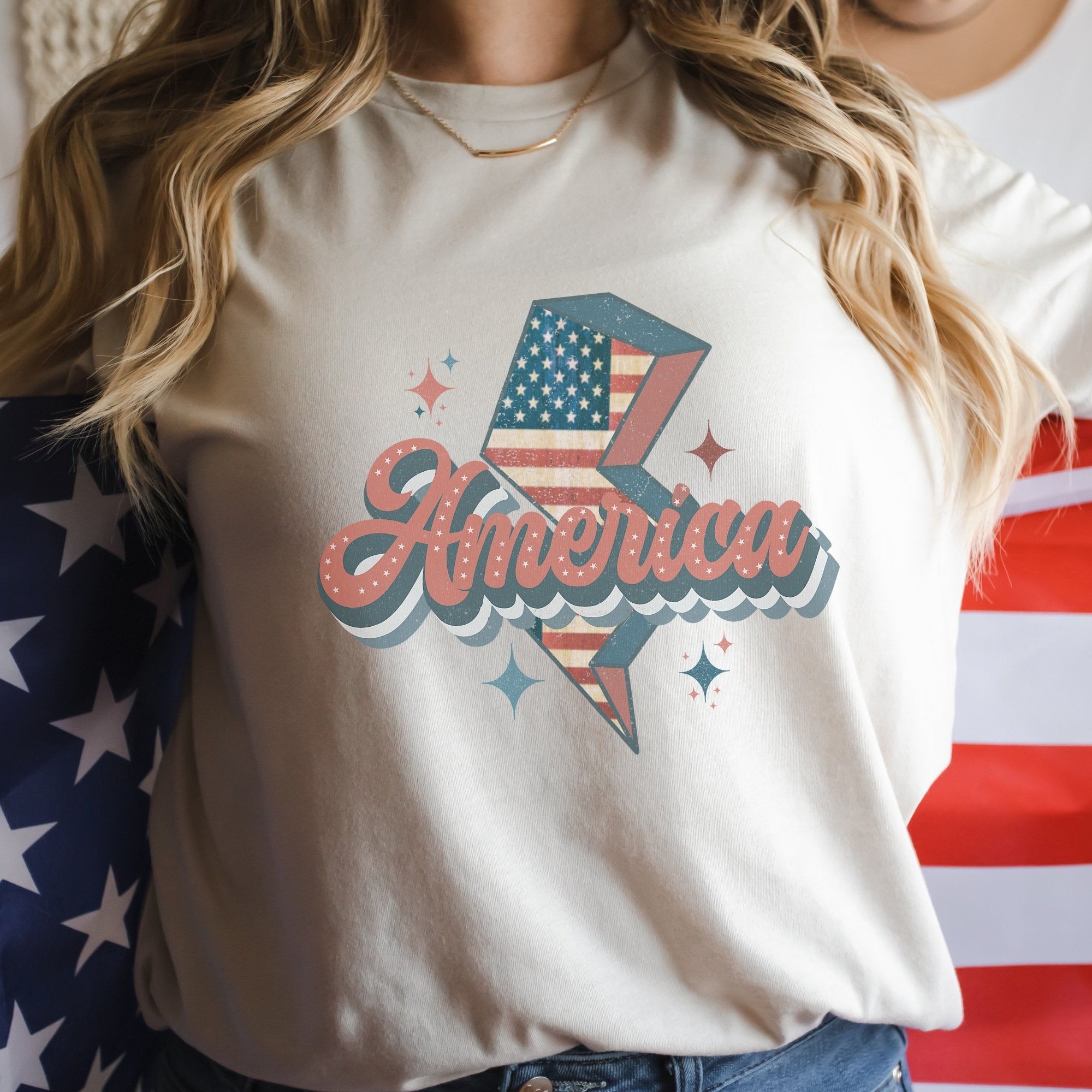 Retro America Lightening Bolt Patriotic T-Shirt - Trendznmore