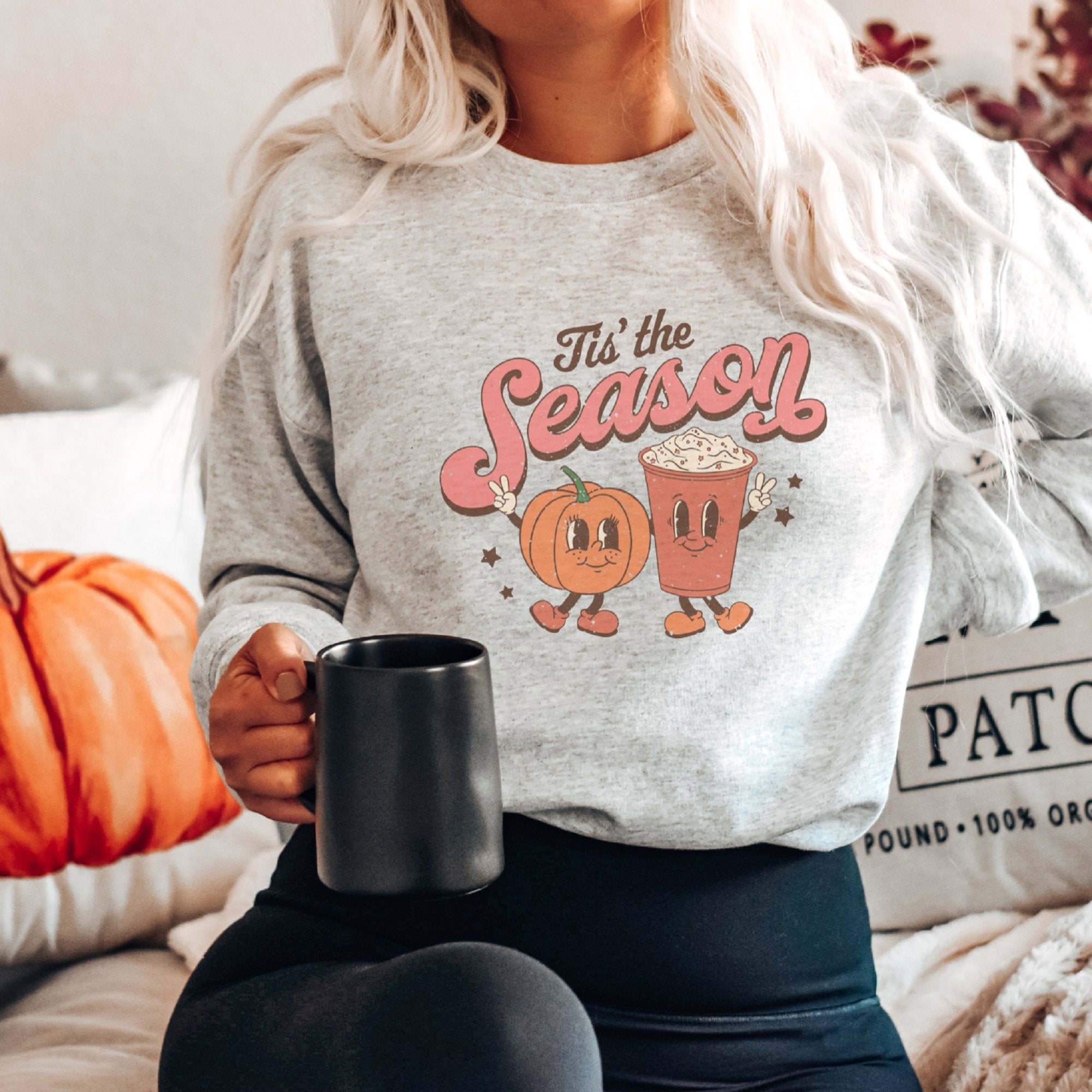 Retro Tis the Season Fall Crewneck Sweatshirt - Trendznmore