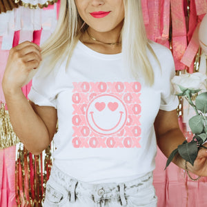 XOXO Pink Smiley Valentine T-Shirt - Trendznmore